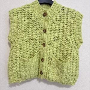 Womens S/ M Lime Green Chunky Knit Sweater Vest Button Front Boho Cottagecore